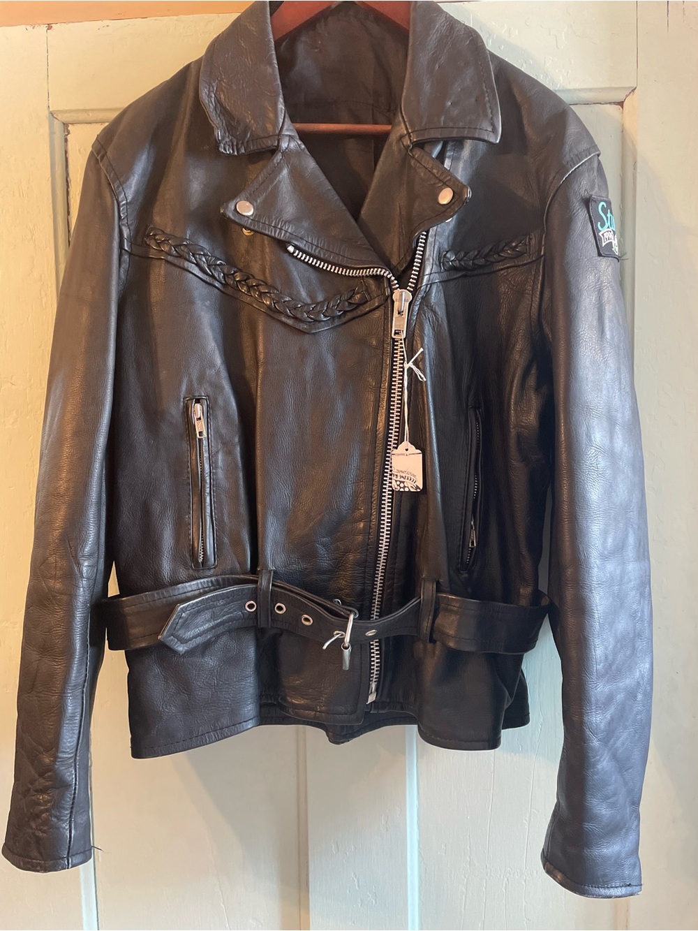 Vintage Black Leather Biker Jacket with patches - Women's